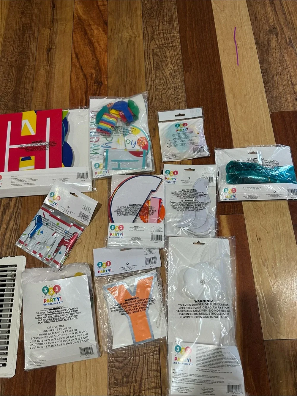 10 items:Happy Birthday Party Decorations Kit - Multicolor